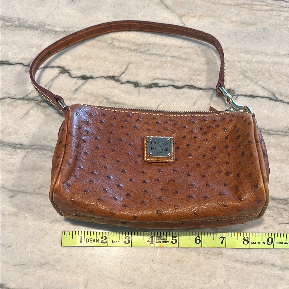 Dooney & Bourke Brown Leather Women's Bag